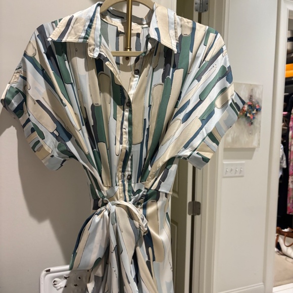 Entro Silk Collared Button Down Dress - Picture 2 of 4